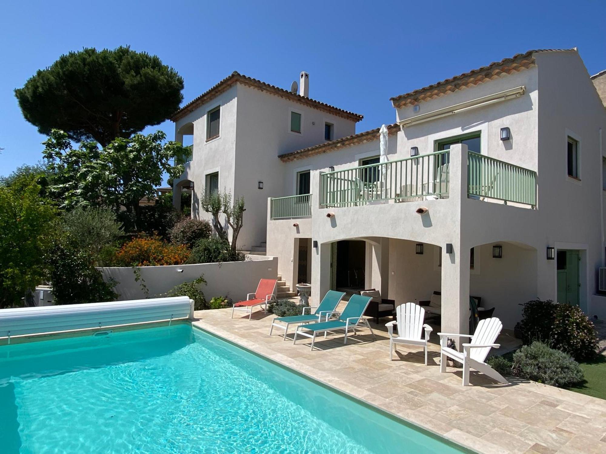 Villa Patrimoine Les Issambres Exterior photo